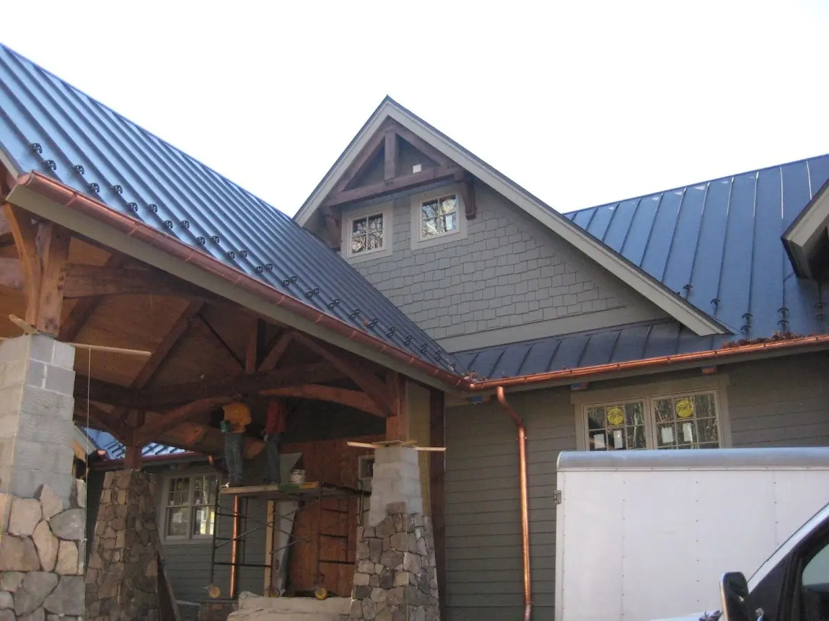 Craftsman Roofing team delivering quality roofing work in Florissant